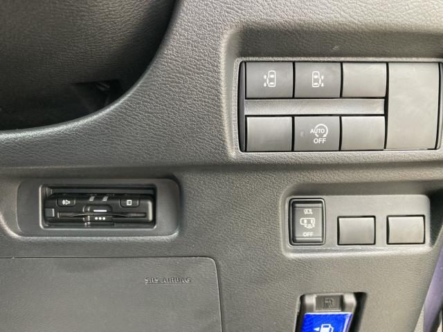 車両画像18