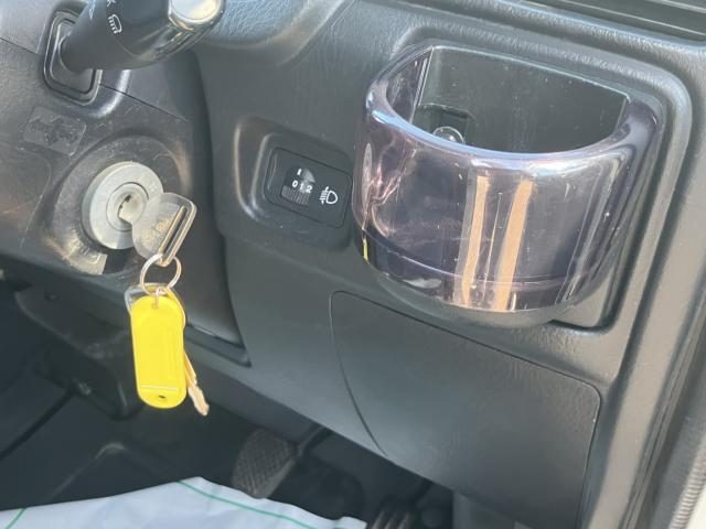 車両画像16