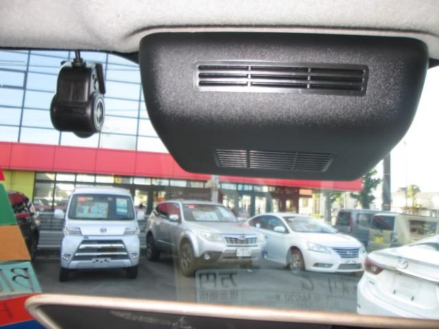 車両画像12