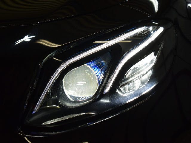車両画像28