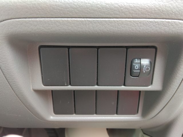 車両画像16