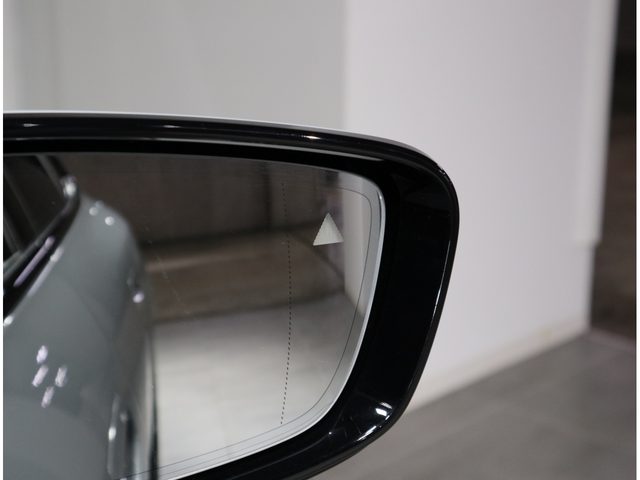車両画像23