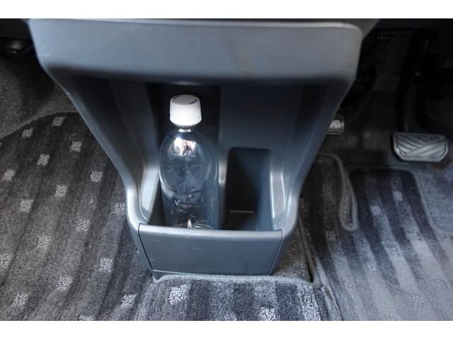 車両画像16