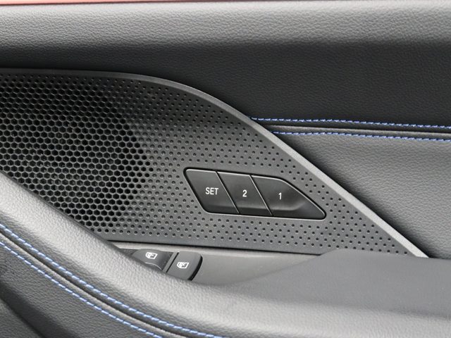 車両画像18