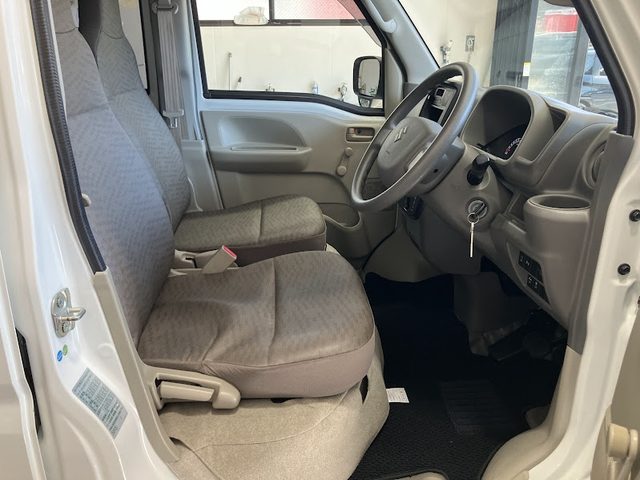 車両画像8