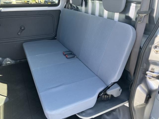 車両画像23