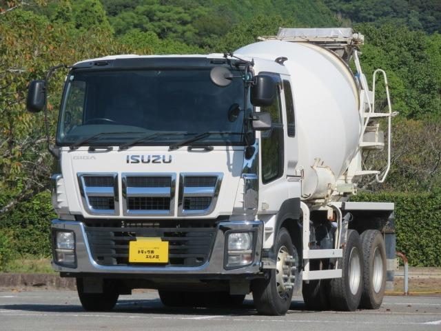 ギガ　９．７８ｔ　コンクリートミキサー