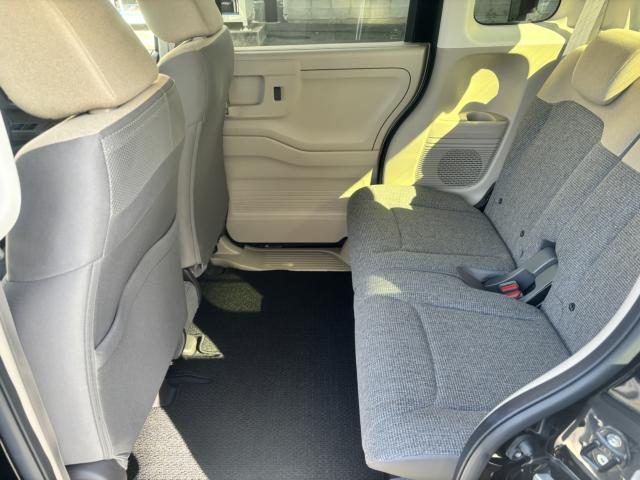 車両画像11