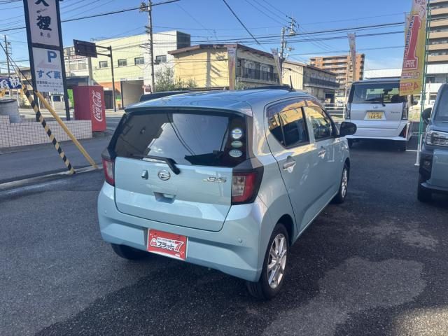 車両画像8