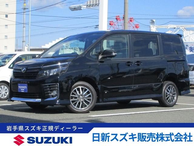 ヴォクシー　４ＷＤ　ＺＳ　８人乗り　ナビ　ドライブレコーダー