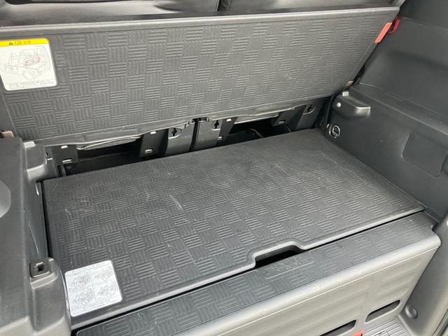 車両画像16