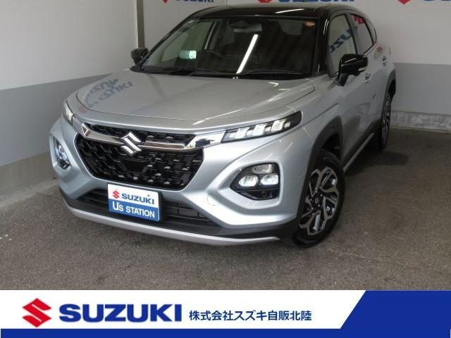 フロンクス　２ＷＤ／６ＡＴ／カーナビ／全方位カメラ