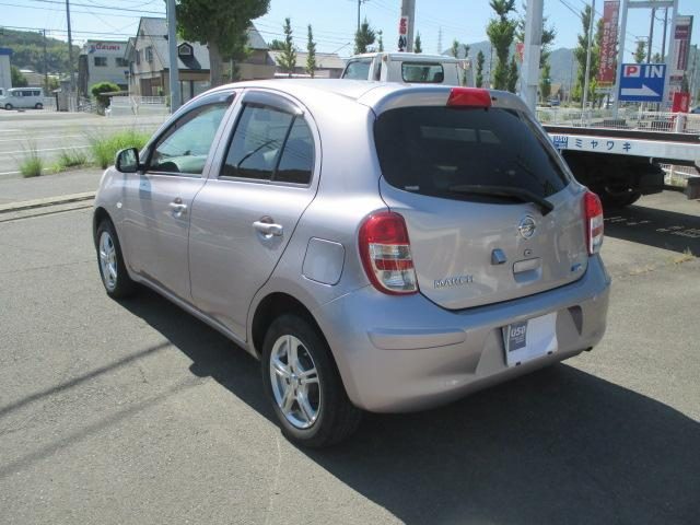 車両画像4