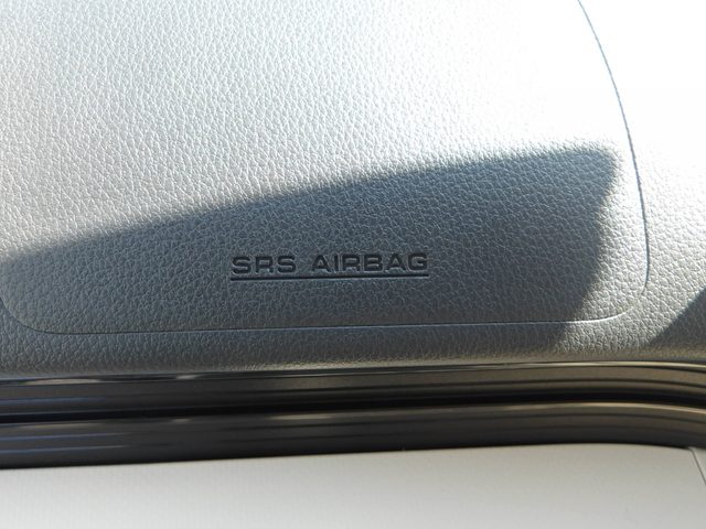 車両画像13