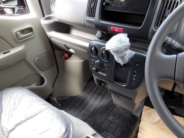 車両画像16