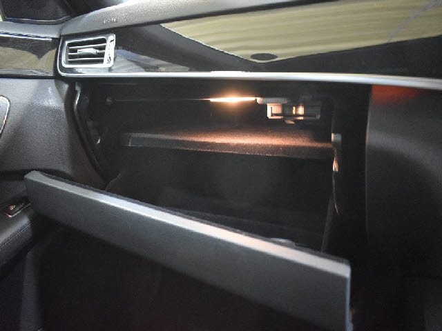 車両画像14
