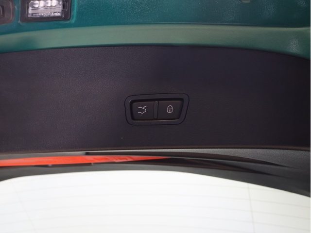車両画像11