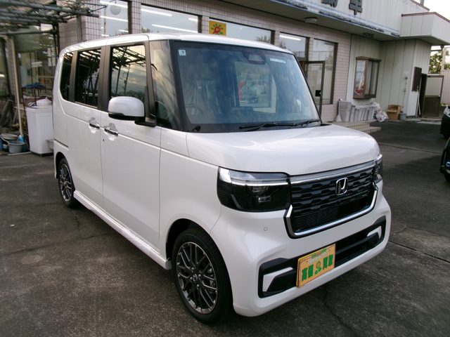 Ｎ　ＢＯＸ　カスタム　ターボ