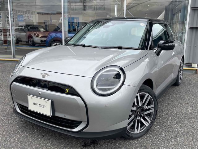 ミニ　クーパー　ＳＥ