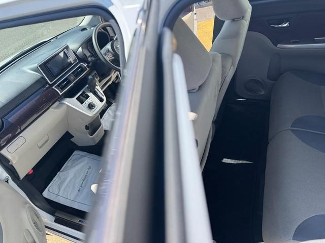 車両画像12