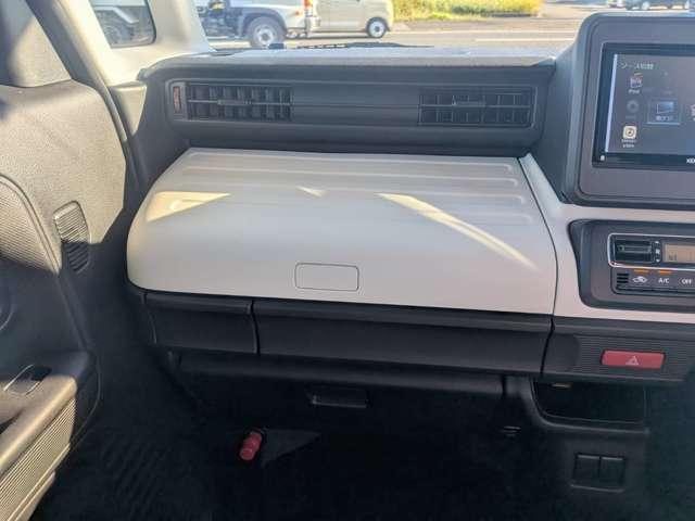 車両画像13