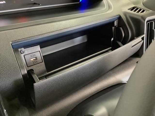 車両画像30