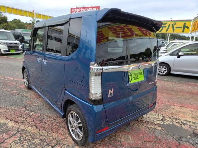 車両画像12