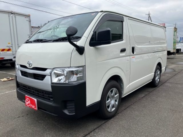ハイエースバン　２ＷＤ　低温冷凍バン　１トン　ＴＳＳ付
