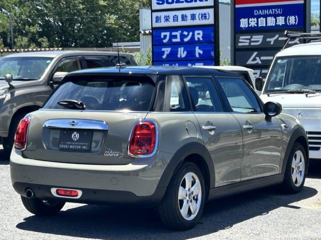 車両画像14