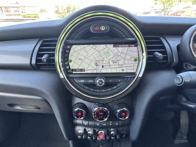 車両画像28