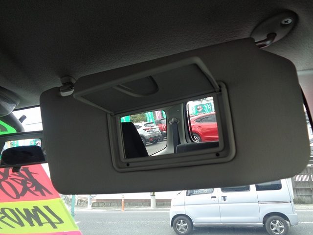 車両画像24