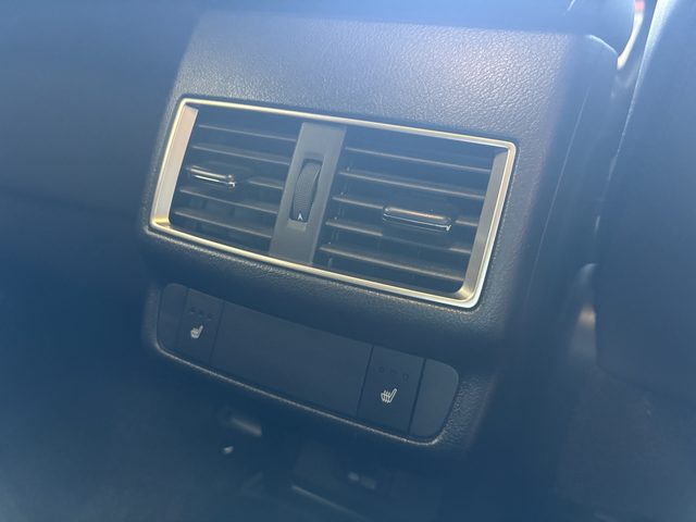 車両画像18
