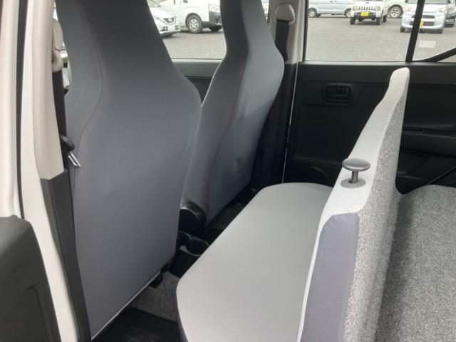 車両画像17