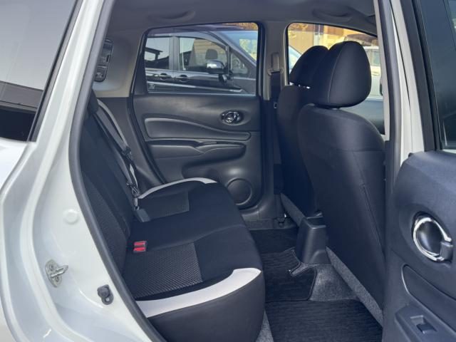 車両画像11