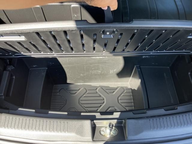 車両画像16