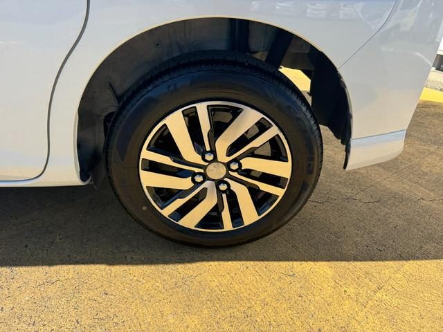 車両画像30