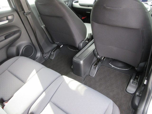 車両画像14