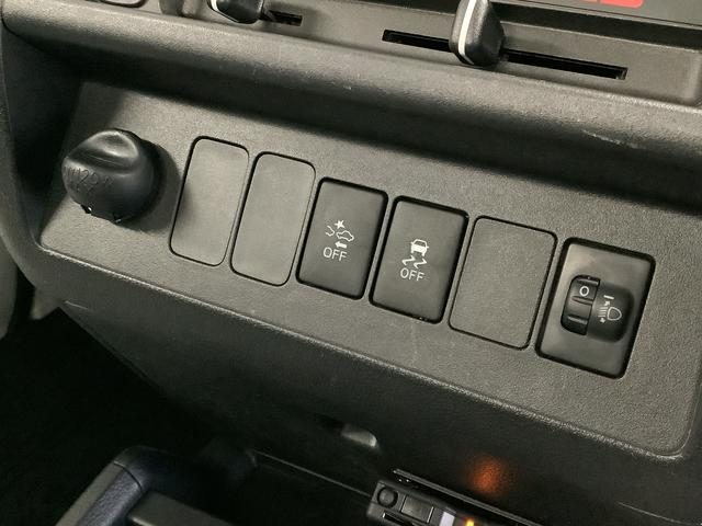 車両画像24