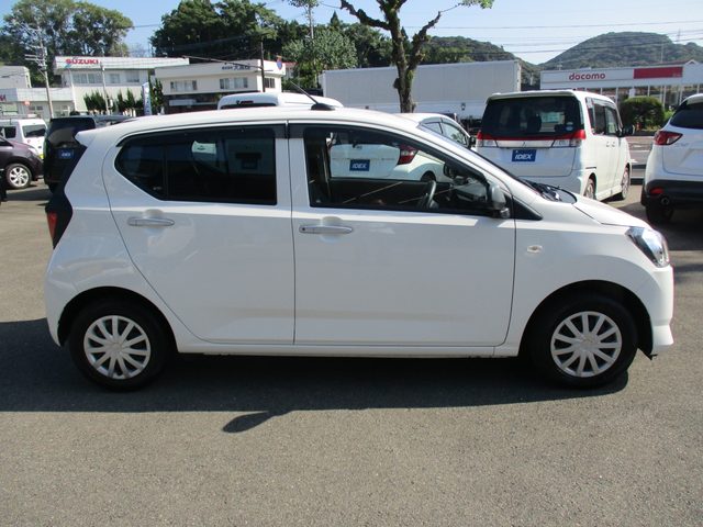 車両画像4
