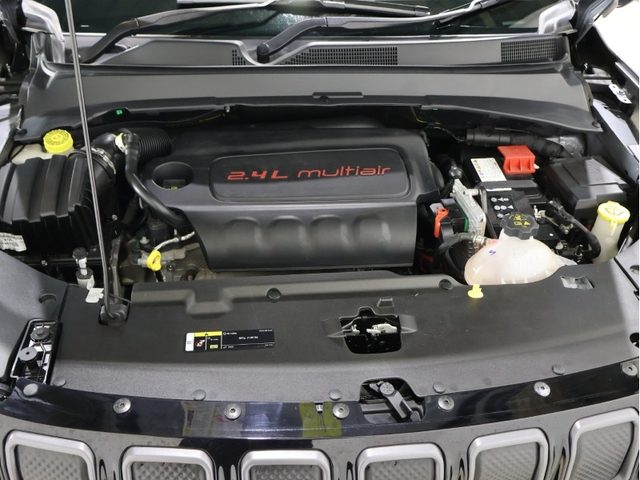 車両画像30