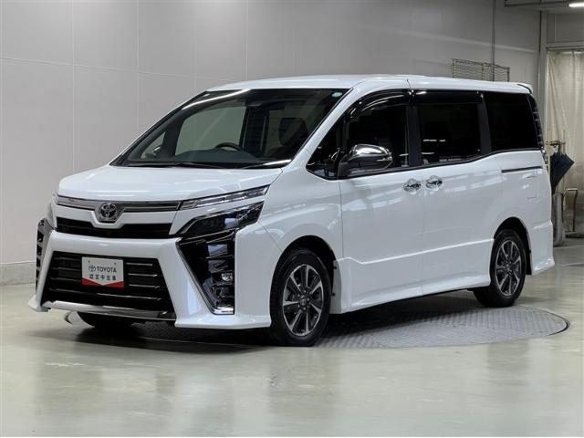 ヴォクシー　ＺＳ　煌３