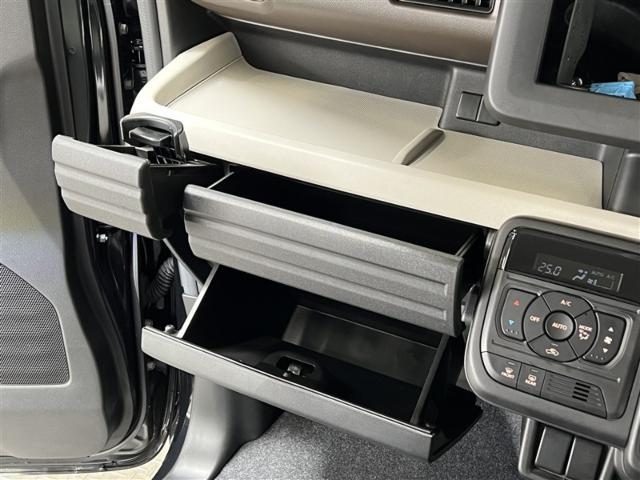 車両画像25