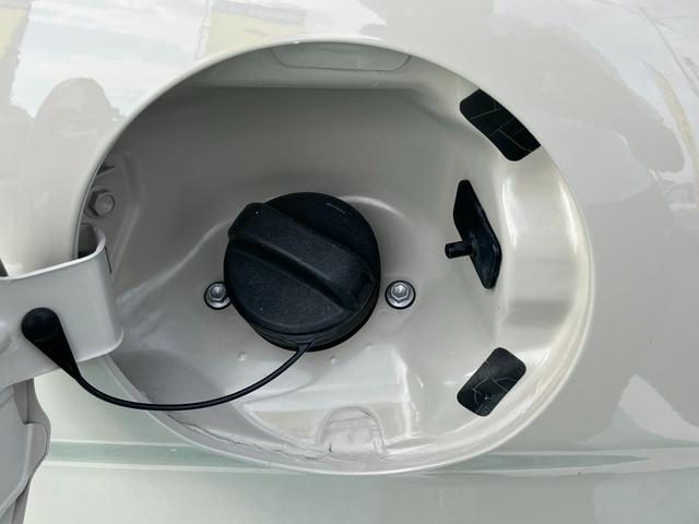 車両画像18