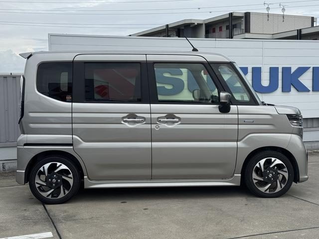 車両画像10