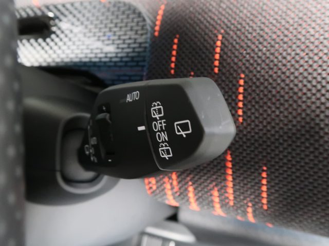 車両画像13