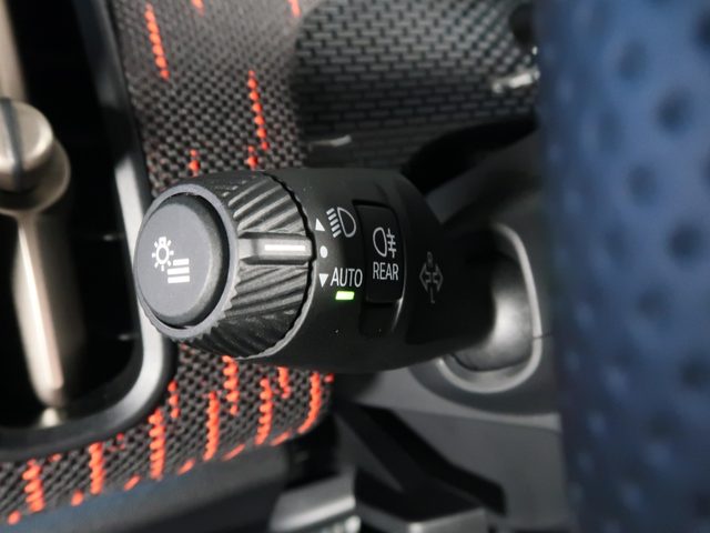 車両画像14