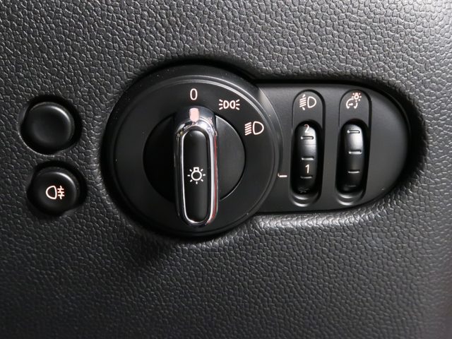 車両画像13