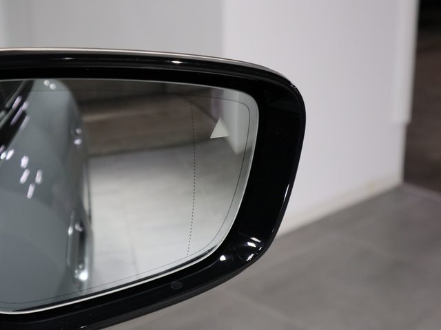 車両画像23