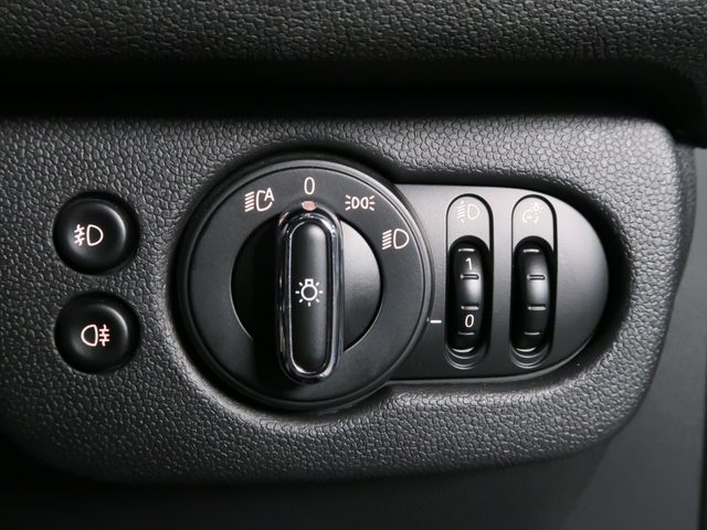 車両画像12