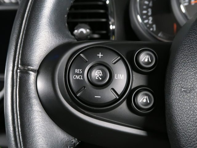 車両画像24